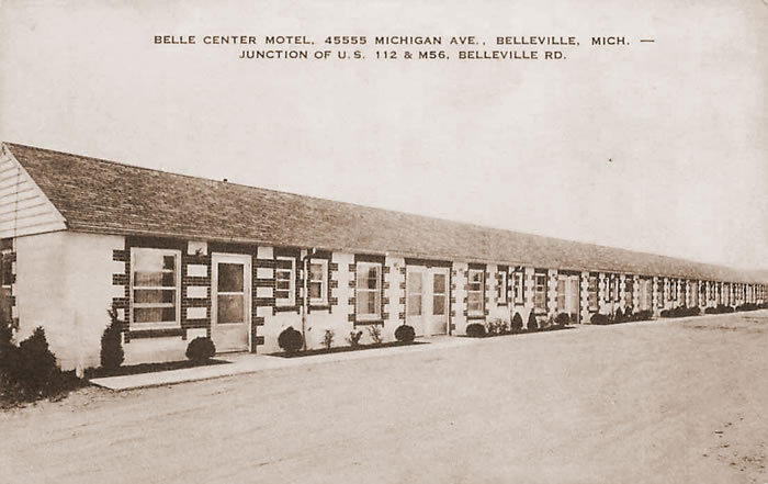 Belle Center Motel (De Swan Village Motor Inn) - Old Postcard (newer photo)